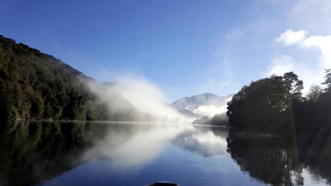 Cabanas Nutrias Patagonicas Puelo River Zewnętrze zdjęcie